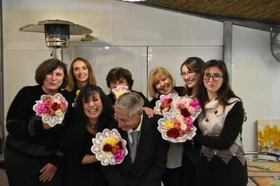 Lo Staff AIAU ODV con i bouquet.