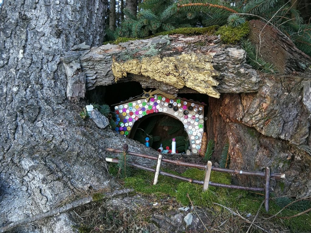 Presepi nel bosco di Zanolin.