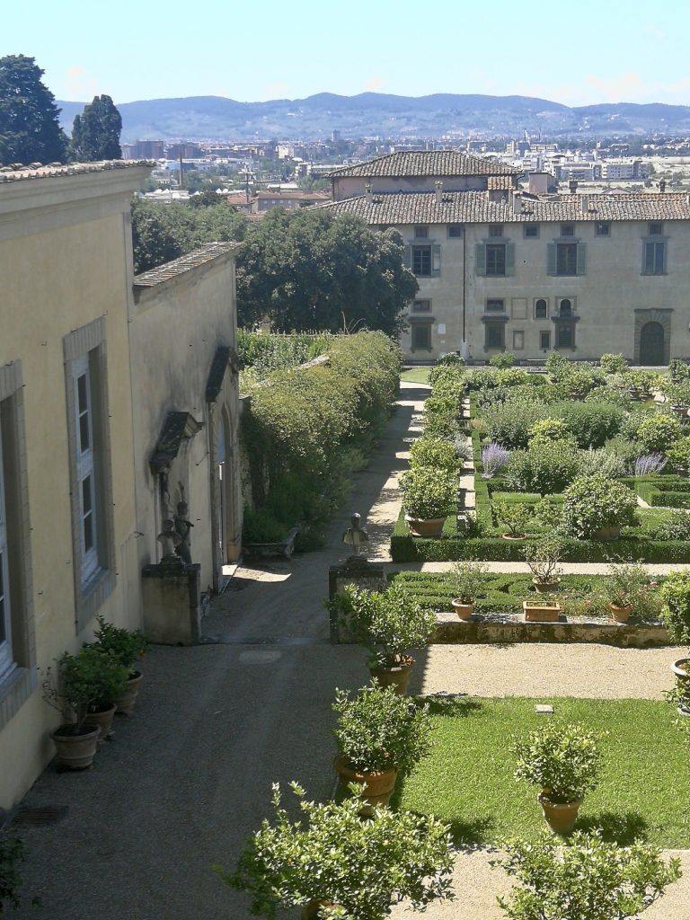Villa Medicea di Castello - giardino all'italiana.