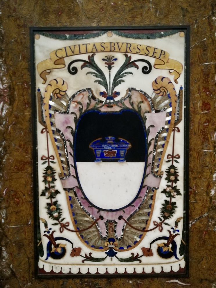 Cappelle Medicee: Cappella dei Principi; stemma fatto di intarsi di pietre dure.