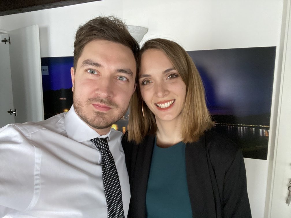 Lorenzo e Federica sorridenti.