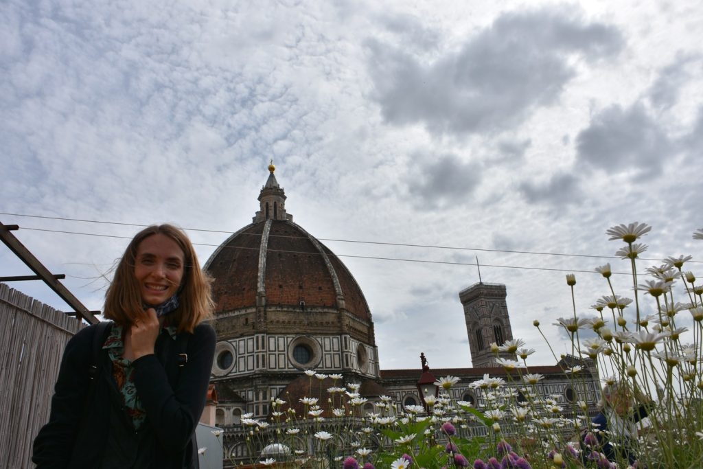 Terrazze Palazzo Pucci - panorama sul Duomo con Federica sorridente.