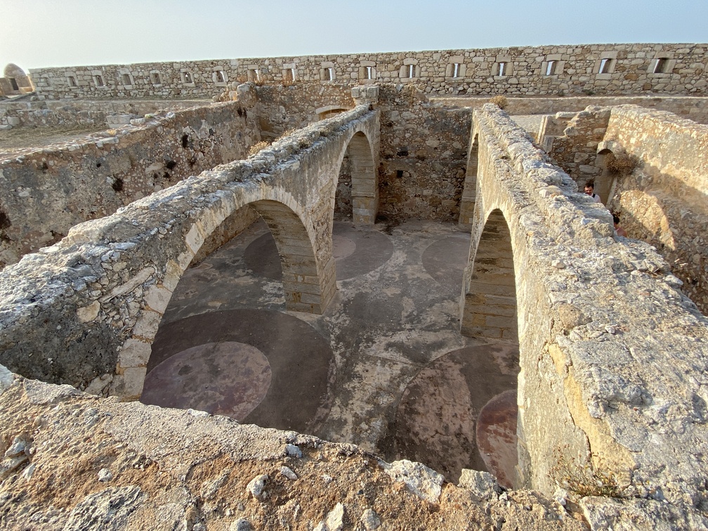 Rethymno - archi dei magazzini.