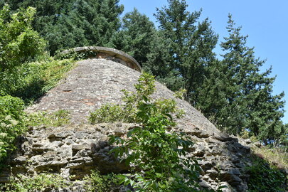 Ghiacciaia di Monte Senario.