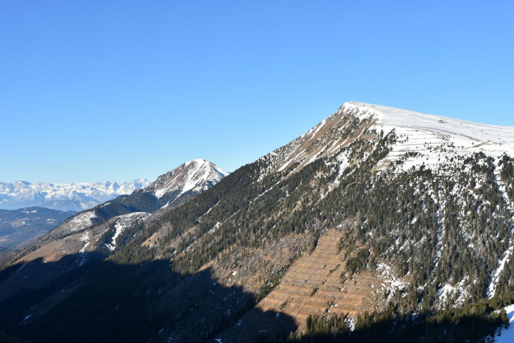Pala Santa e Corno Nero innevati.