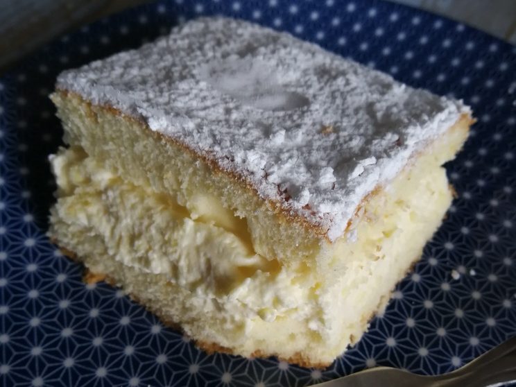 Schiacciata alla fiorentina con chantilly, senza glutine, della Bottega Artigiana del Gusto (FI).