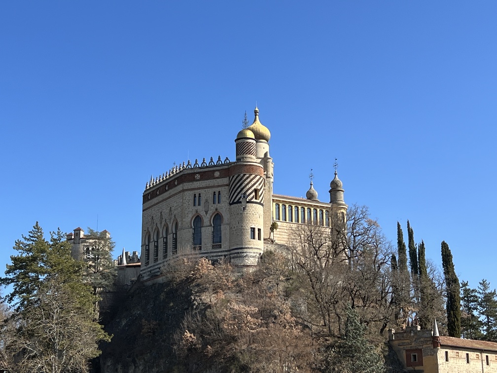 La Rocchetta Mattei.
