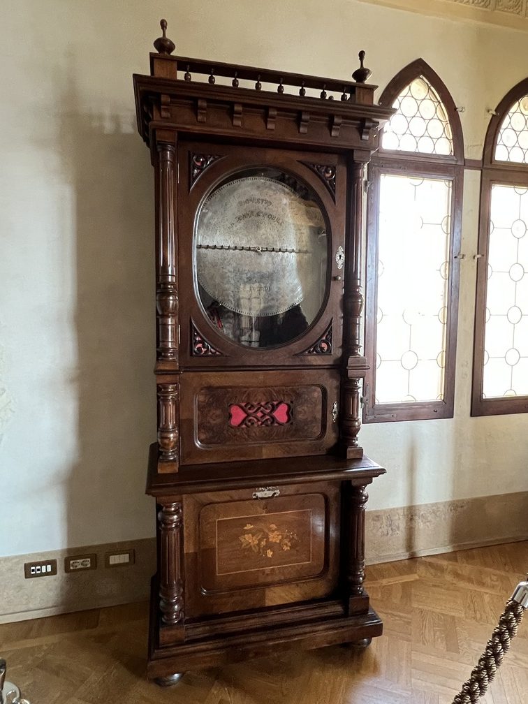 La Rocchetta Mattei - Orchestrion.