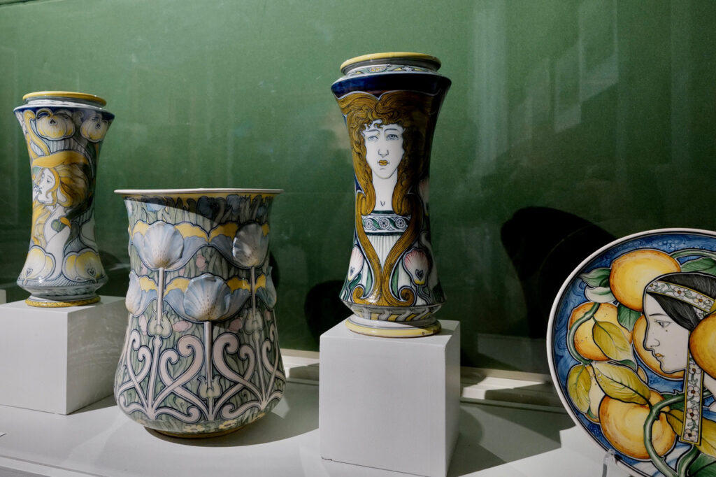 Mostra Galileo Chini - Galileo Chini, ceramiche.