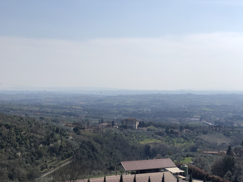 La Dispensa di Lamporecchio - vista su Villa Rospigliosi.