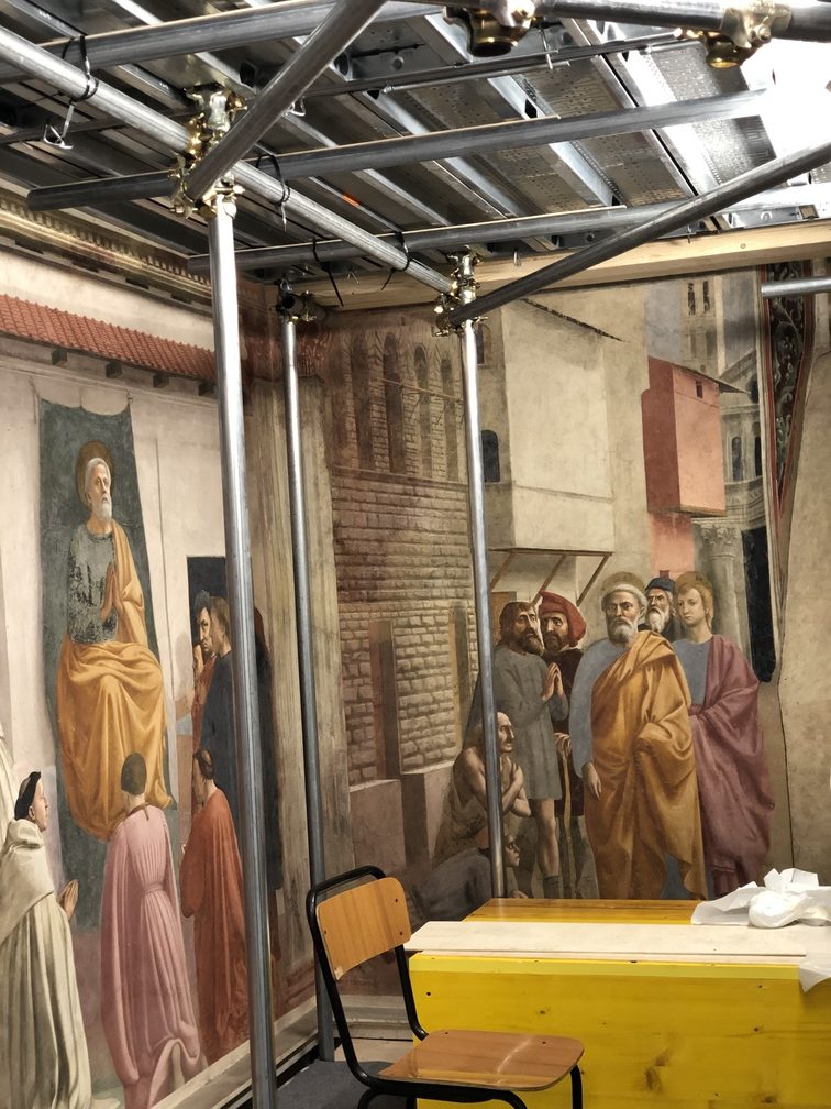 Cappella Brancacci - particolare: Masaccio, San Pietro risana con l’ombra.