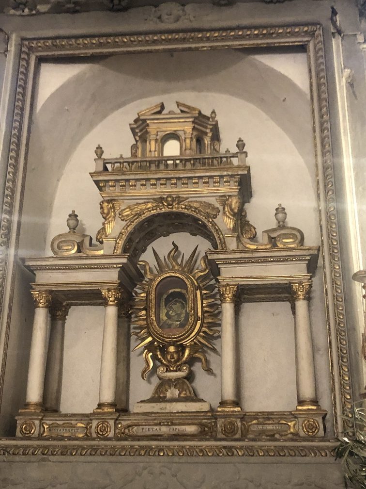 Piteglio - Chiesa di Santa Maria Assunta, tabernacolo.