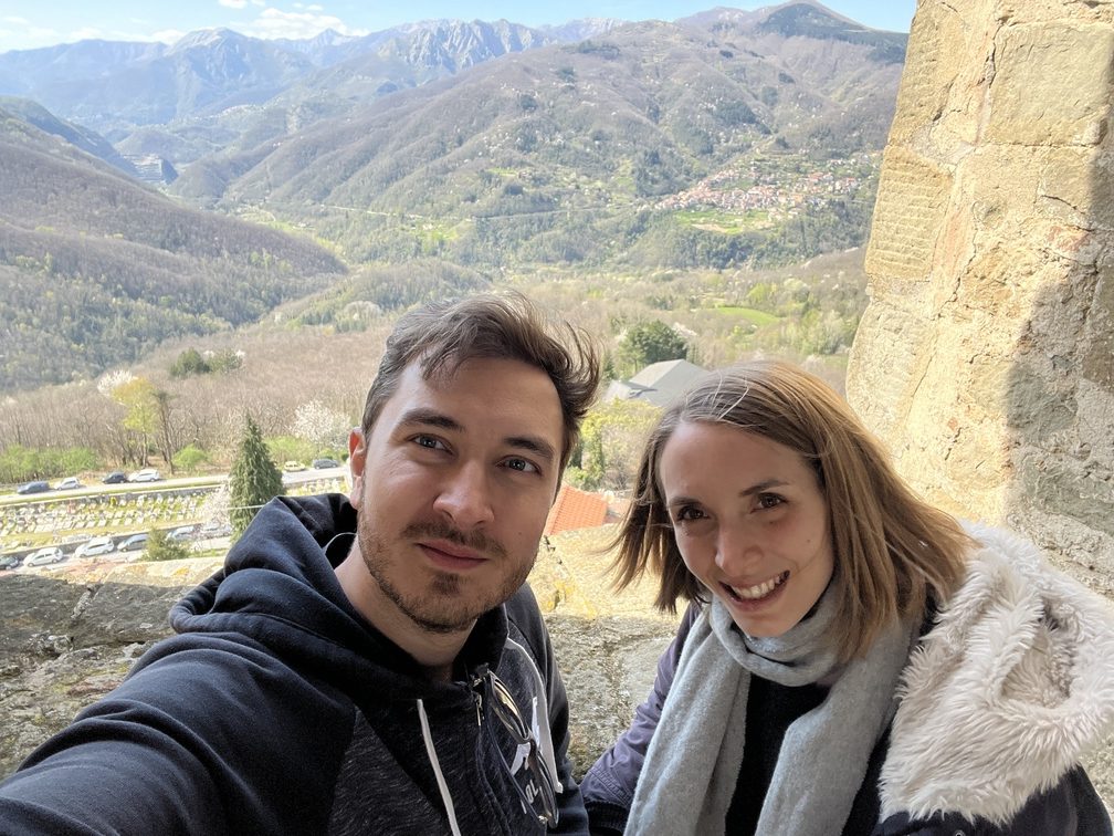 Piteglio - Lorenzo e Federica sul campanile.