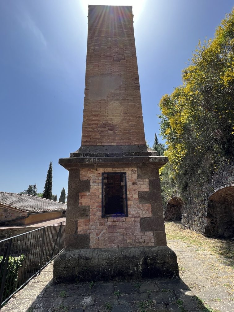 Museo delle Miniere a Montecatini Val di Cecina - ciminiera.
