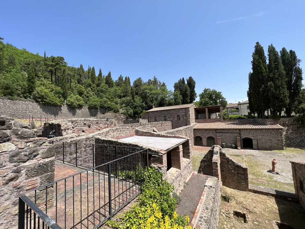 Museo delle Miniere a Montecatini Val di Cecina - esterno.