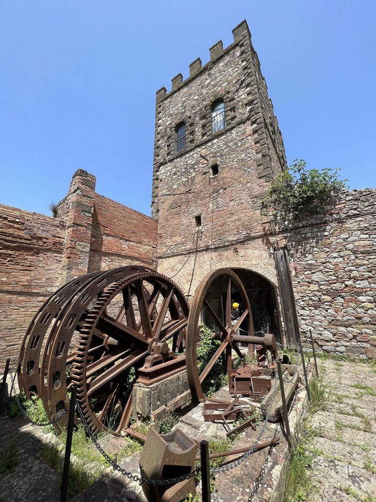Museo delle Miniere a Montecatini Val di Cecina - torretta di Pozzo Alfredo.