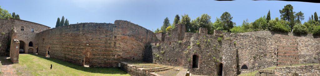 Museo delle Miniere a Montecatini Val di Cecina - panoramica dell'esterno.