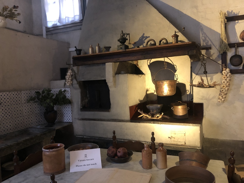 Palazzo Pfanner - cucina.