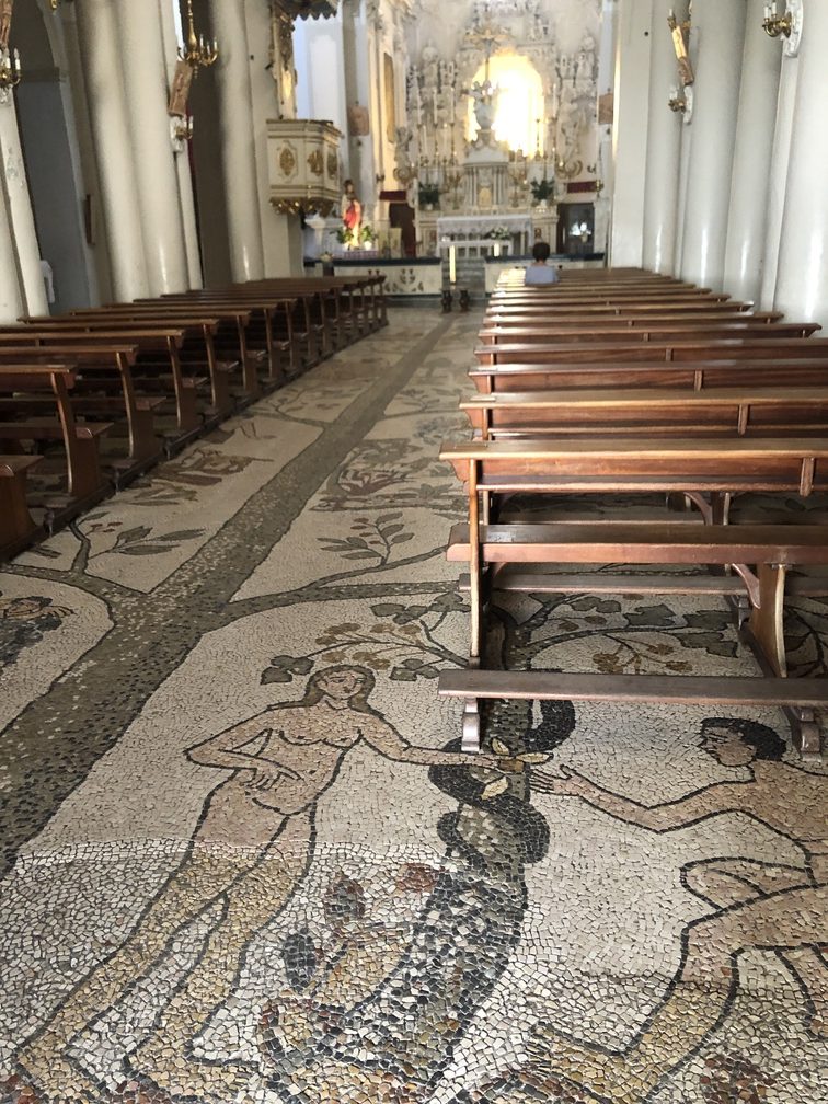 Corigliano d'Otranto - Chiesa Madre, interno.
