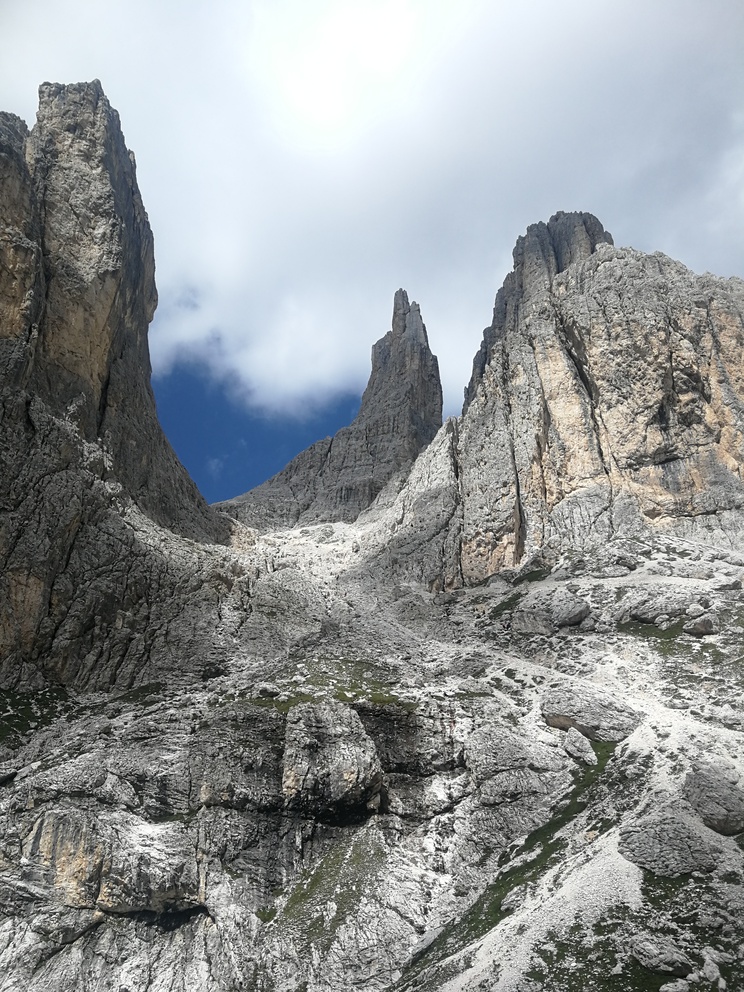Salita al Rifugio Re Umberto I.