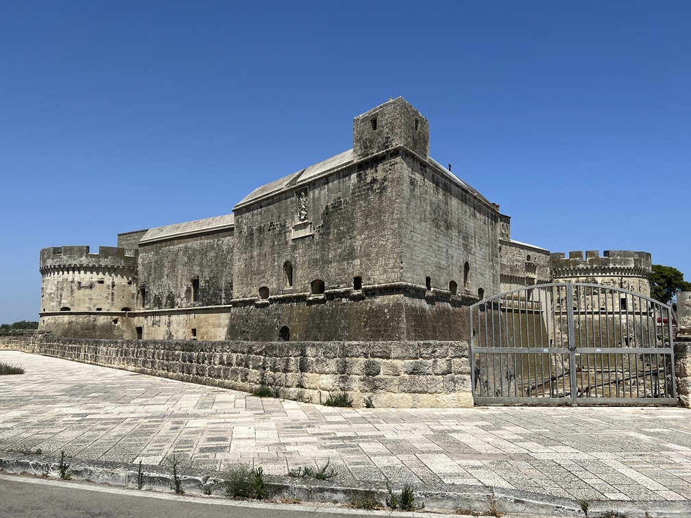 Acaya - castello.