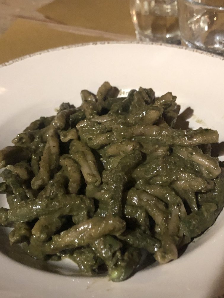 Azienda Agricola Piccapane - primo di pasta al grano saraceno e pesto alle zucchine e fagiolini.
