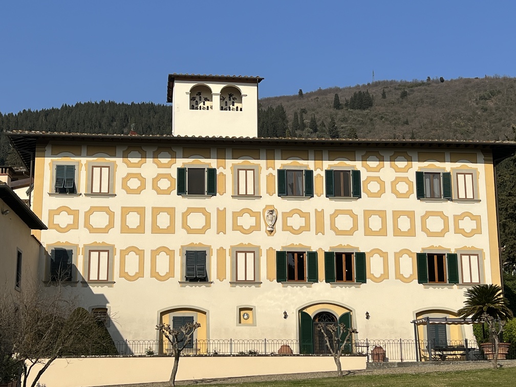 Villa Aldobrandini Banchieri Rospigliosi - facciata.