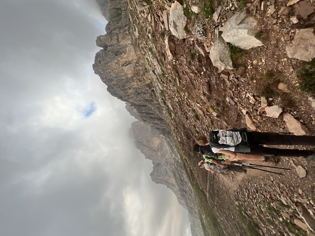 Trekking verso il Rifugio Fronza alle Coronelle.