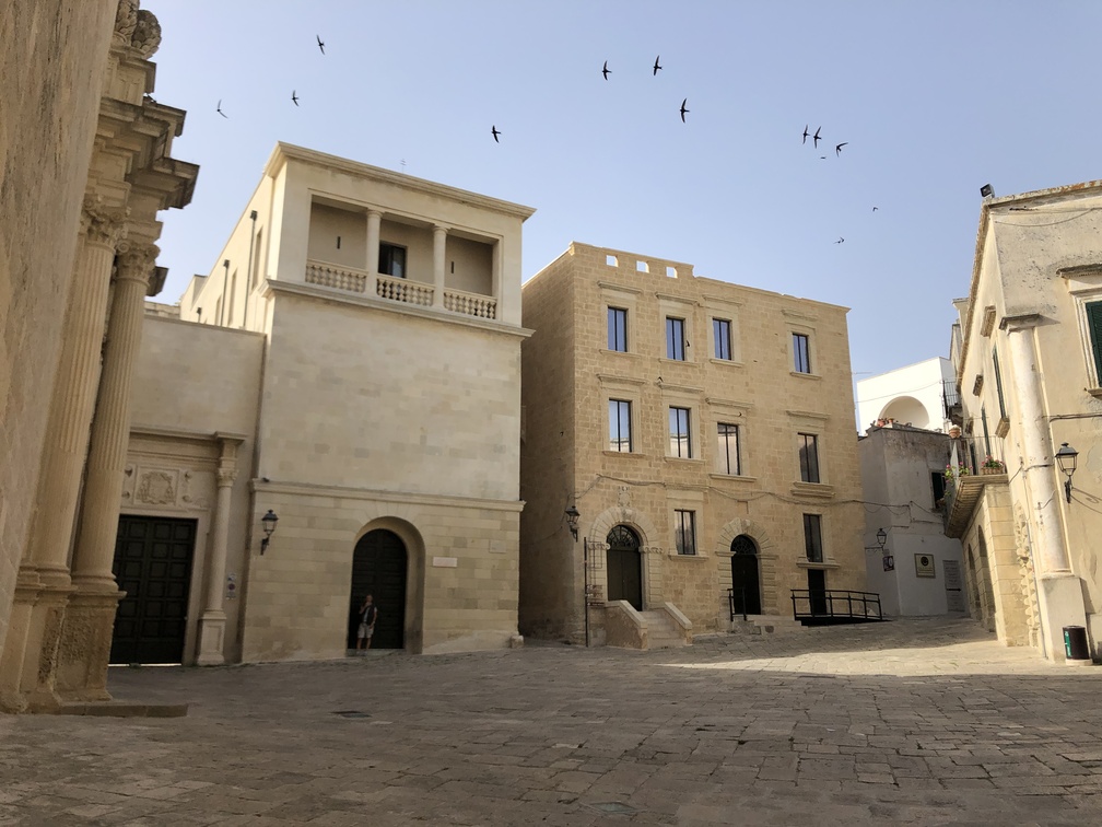 Cattedrale di Otranto - piazza.