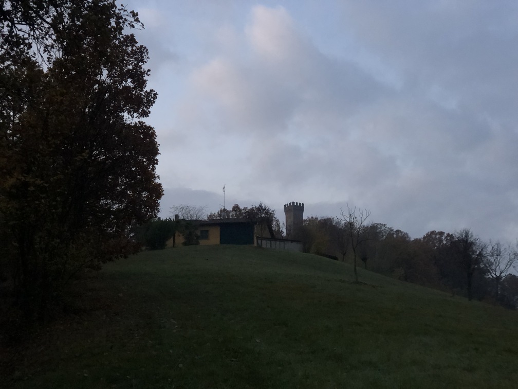 Castello di Dinazzano - colline.