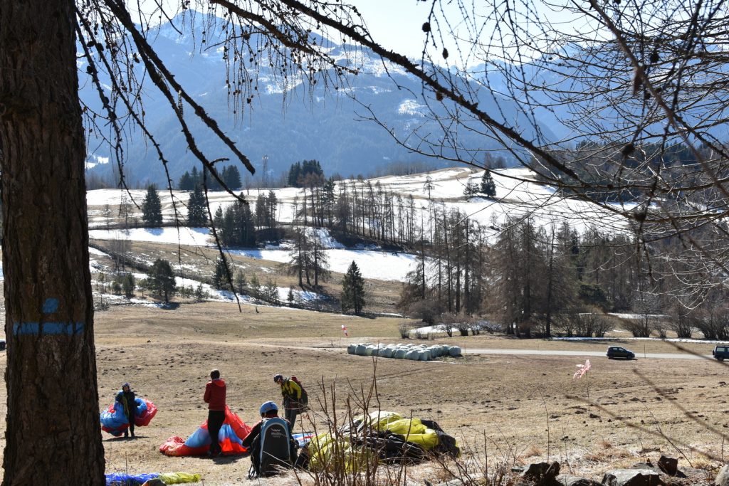 Il Bosco Nascosto di Daiano - esercitazioni di parapendio.