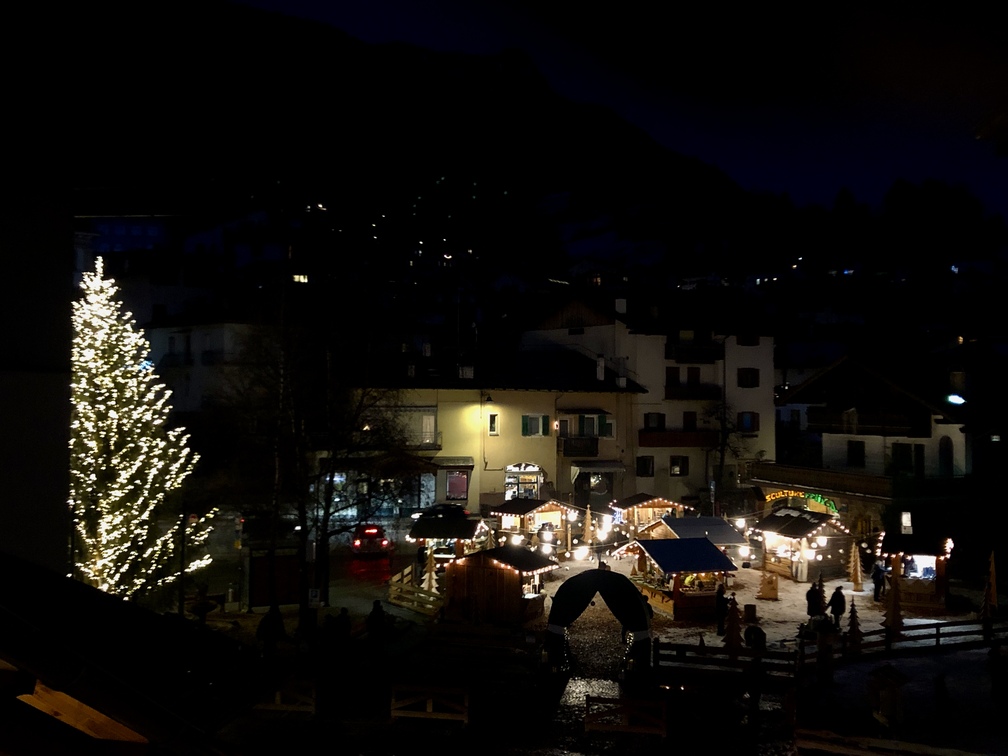 Tesero - piazza.