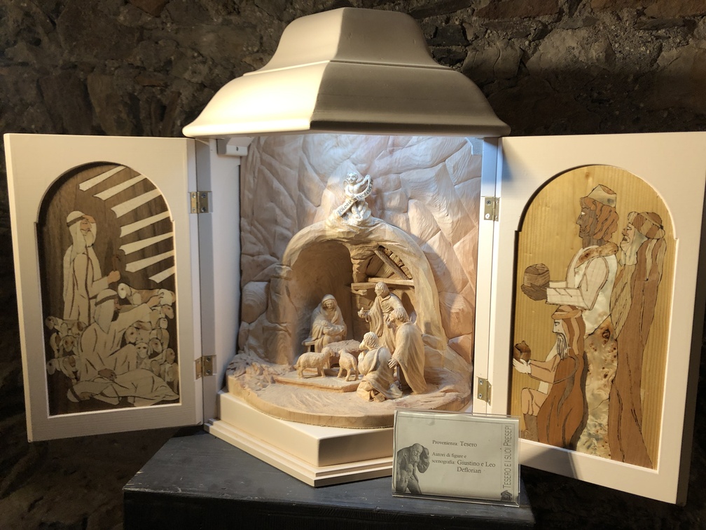 Tesero - presepio di Giustino e Leo Deflorian.