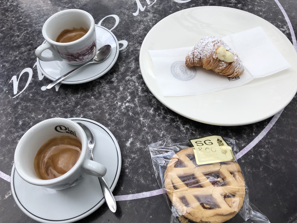 Mercatale, Bar Italia.
