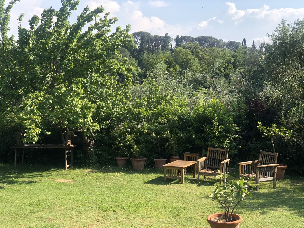 Villa Le Pergole - giardino esterno.
