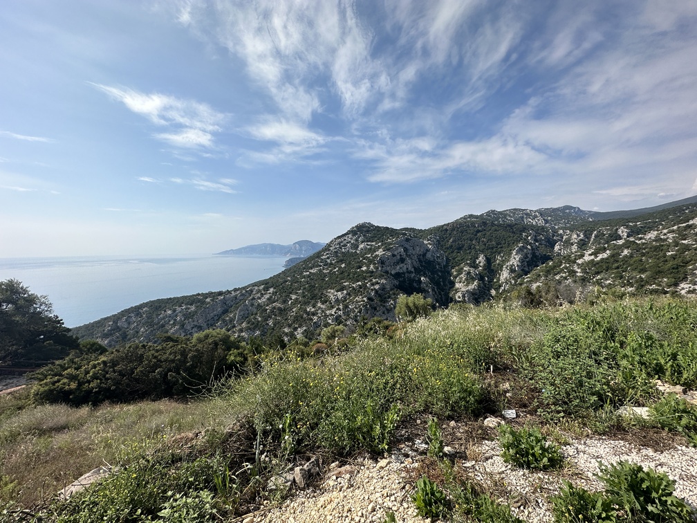 Panorama lungo il sentiero Codula Fuili.