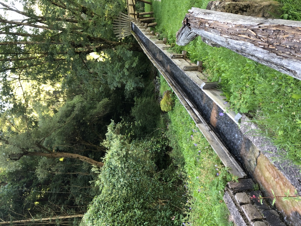 Antica Segheria Veneziana di Cavalese - esterno: canale di legno.