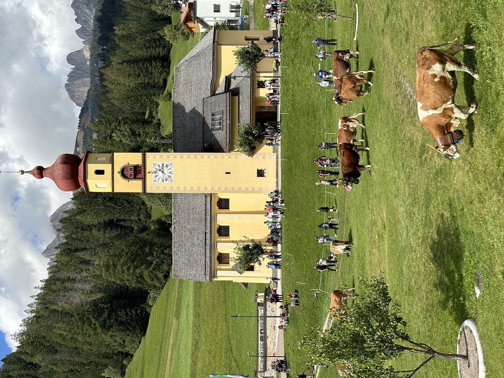 Desmonteada de Soraga - conclusione della sfilata.