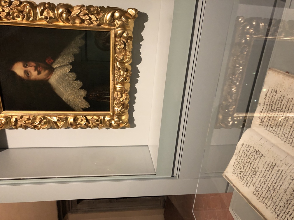 Justus Suttermans (attr.), Ritratto di don Lorenzo de' Medici, 1630 ca., olio su tela, Firenze, Le Gallerie degli Uffizi - sotto, Inventario dei beni mobili della Villa della Petraia, 1649, Registro cartaceo manoscritto con coperta in pergamena (Guardaroba medicea, 628), Firenze, Archivio di Stato.