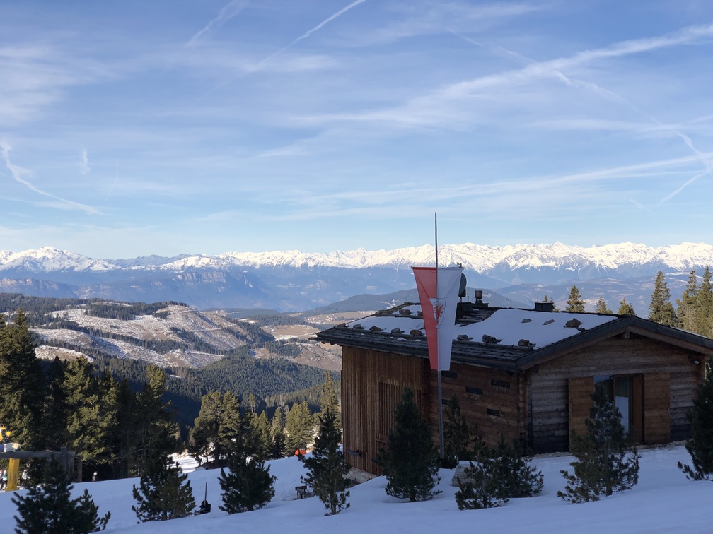 Trekking da Passo Pampeago a Obereggen.