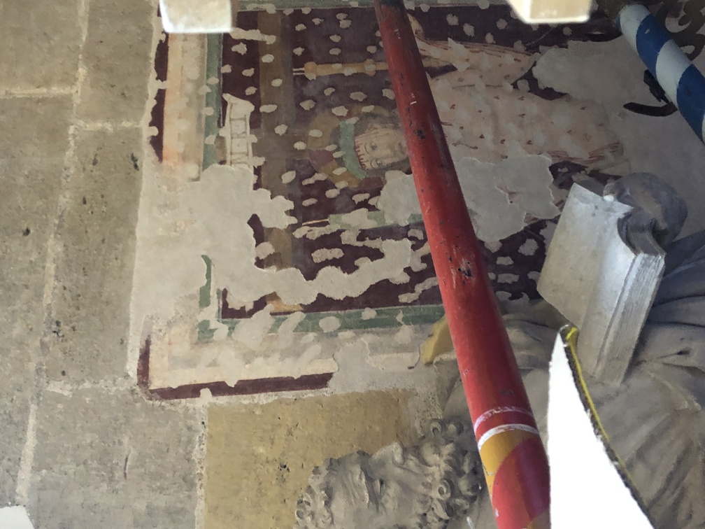 Pieve di Santa Maria Assunta a Cavalese - affresco nella sagrestia minore: Cristo crocifisso.