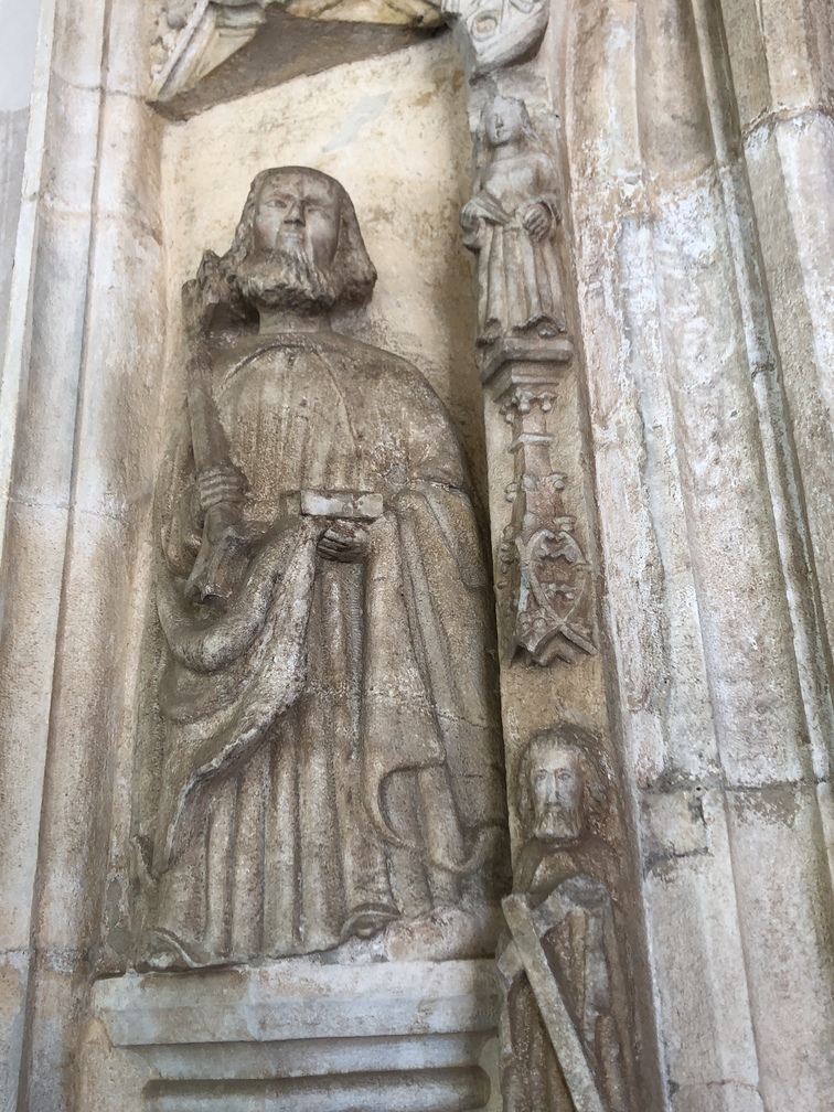 Pieve di Santa Maria Assunta a Cavalese - portale, San Pietro.