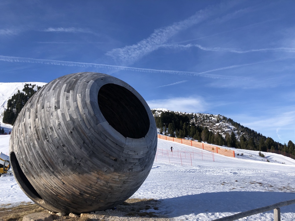 Passo Pampeago - installazione Eye to the Dolomites.