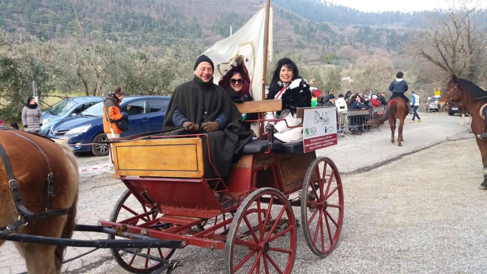 Festa di Sant'Antonio - carro con i festaioli.