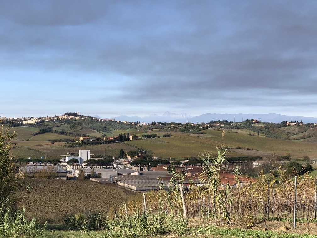 Trekking a Petroio - paesaggio da Cerreto Guidi alle Apuane.