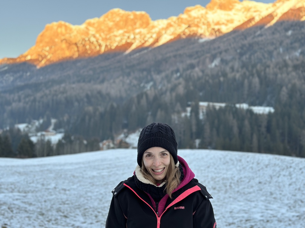 Trekking da Moena a Soraga - il fenomeno dell'Enrosadira, Federica.