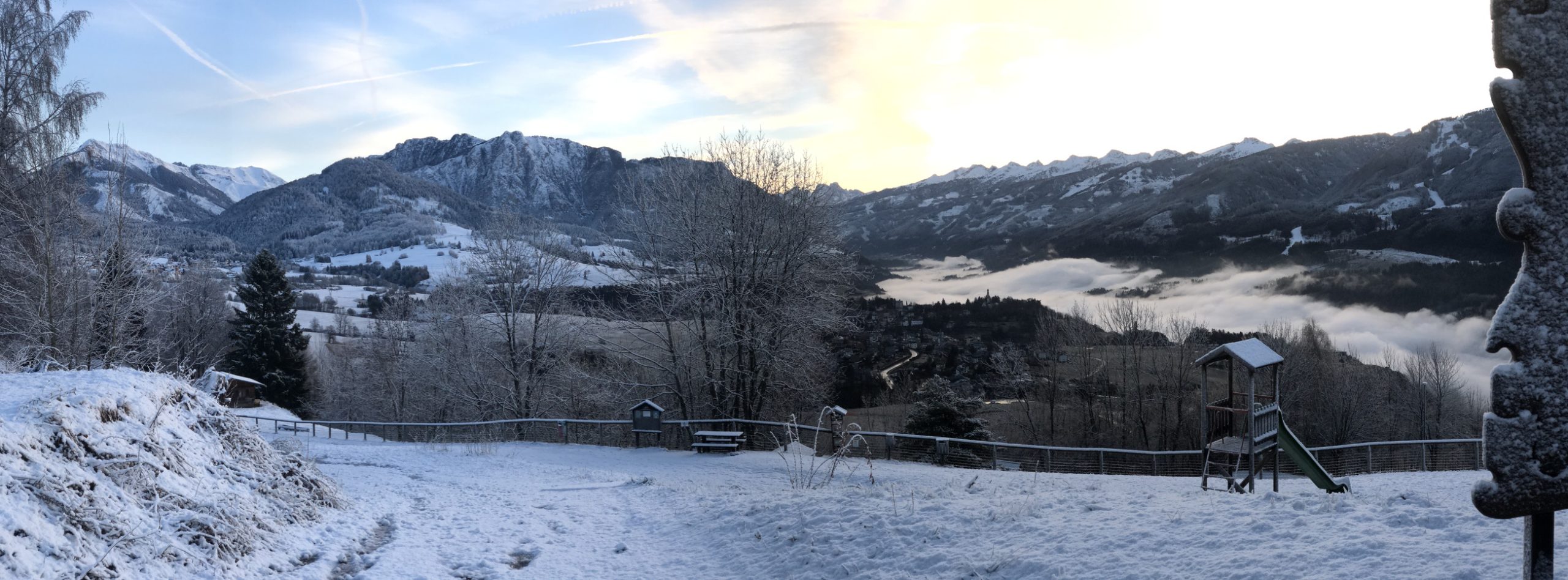 Villaggio Veronza - panorama sulla Val di Fiemme dall'area giochi.