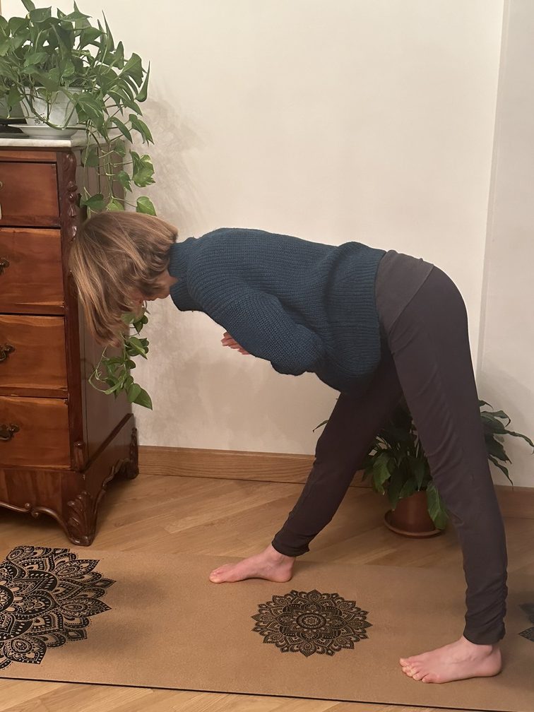 Piegamento in avanti.