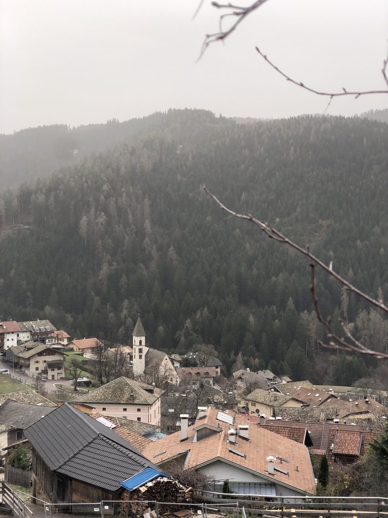 Trodena.