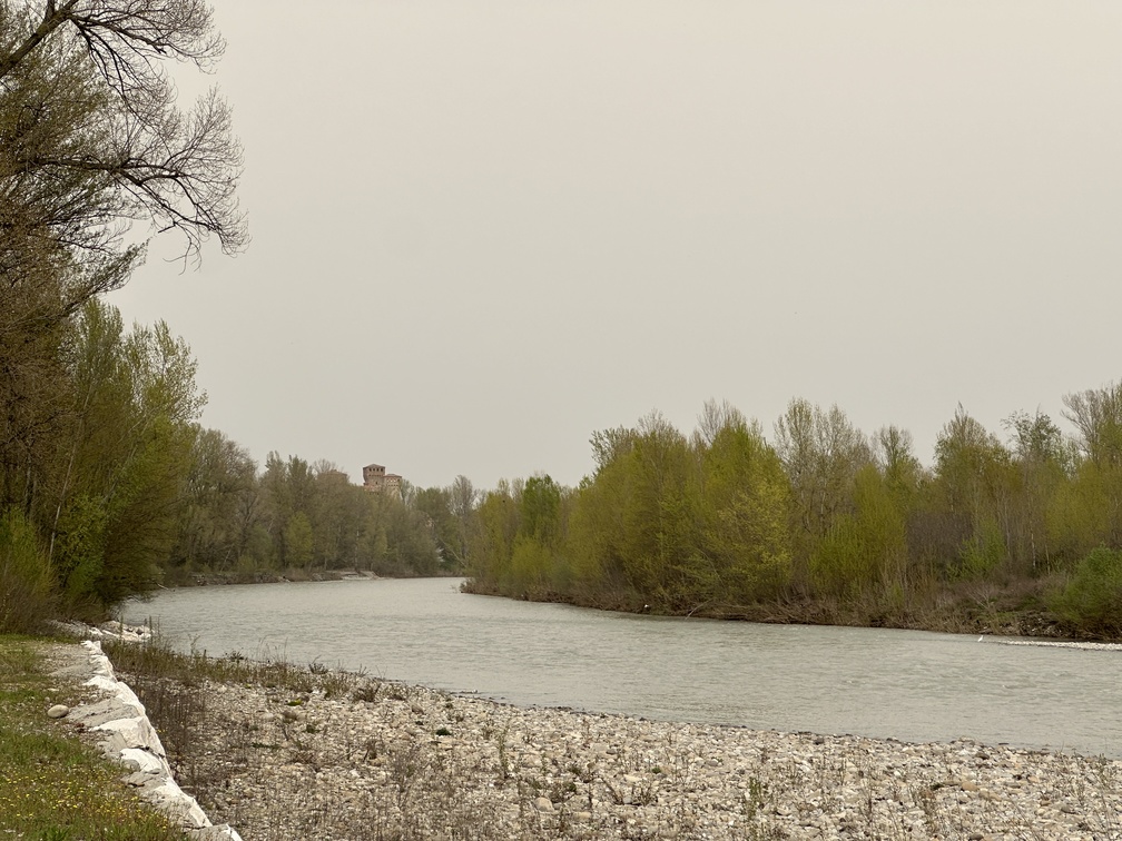 Percorso Natura/Sole in direzione Vignola - affaccio sul fiume Panaro e  sulla Rocca.